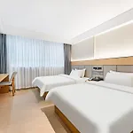 Yue City Hotel