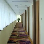 Tiga Hotel