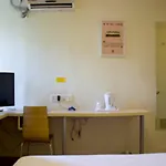 7 Days Inn Guangzhou Jiangnanxi Metro Branch