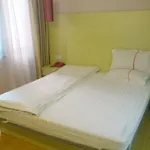 Yuexiu Huafeng Hotel