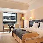 King Court Hotel