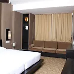Master Hotel