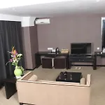Master Hotel
