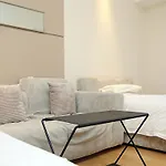 Private Enjoy Home Apartment - Stanley R&F Apartment