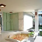 Guangzhou Fanmei Hotel