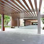 Baiyun Lakeside Hotel