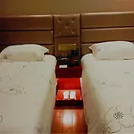 Guangzhou Tie Lv Hotel