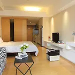 China Dragon Hotel