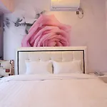 Alice International Apartment