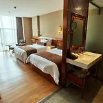 James Joyce Coffetel Hotel Guangzhou South Railway Qifu Xincun Branch