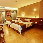 James Joyce Coffetel Hotel Guangzhou South Railway Qifu Xincun Branch