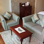 Rosedale Hotel Lotus Hill