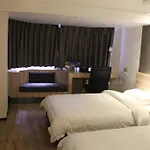 Super 8 Hotel Guangzhou San Yuan Li