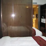 She&He Hotel Apartment-River Class