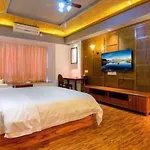 Yegao International Apartment Hotel