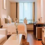 Yegao International Apartment Hotel