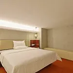 Guangzhou Aoyuan Apartment