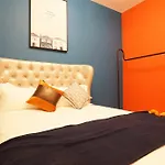 Tayu Apartment Zhujiang New Town Branch