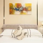 Yicheng Apartment Central Plaza