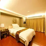 Zhengjia City Centre Apartment Hotel