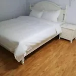 Guangzhou Yihe International Apartment