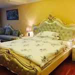 Mahattan Apartment
