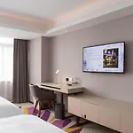 Lavande Hotels-Guangzhou Jingxi Southern Hospital Metro Station