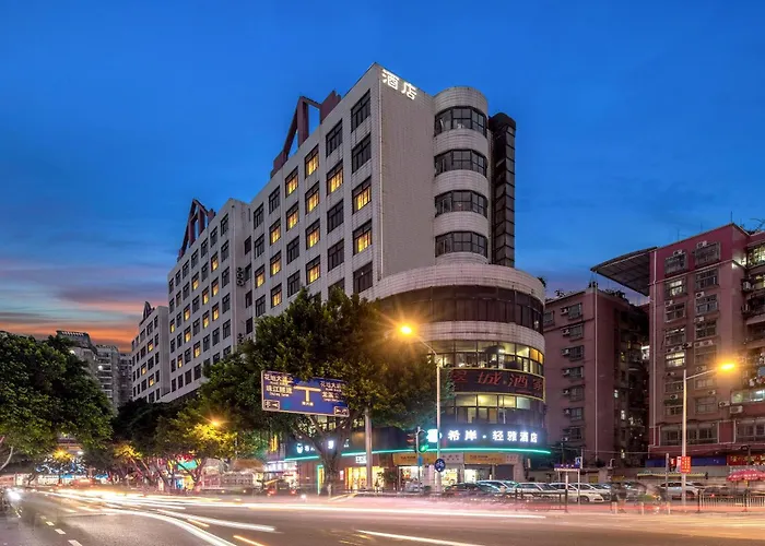 Xana Lite Hotel - Guangzhou Fangcun Huadiwan Metro Station
