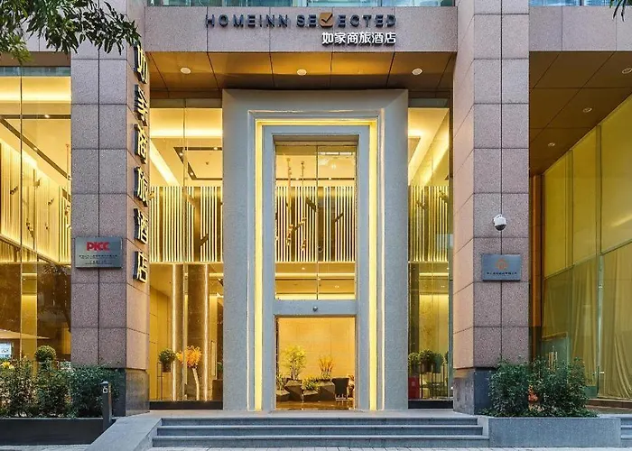 Home Inn Selected Guangzhou Zhujiang New Town Wuyangcun Metro Station