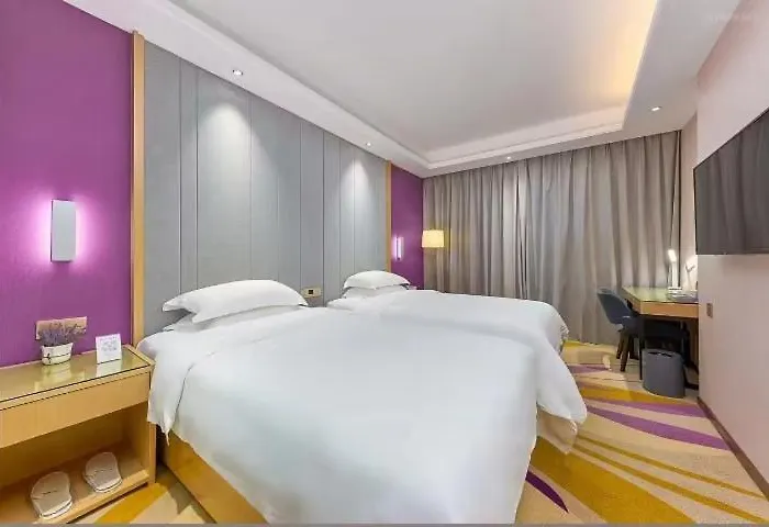 Lavender Hotel - Guangzhou North Railway Station Huacheng Road Metro Station