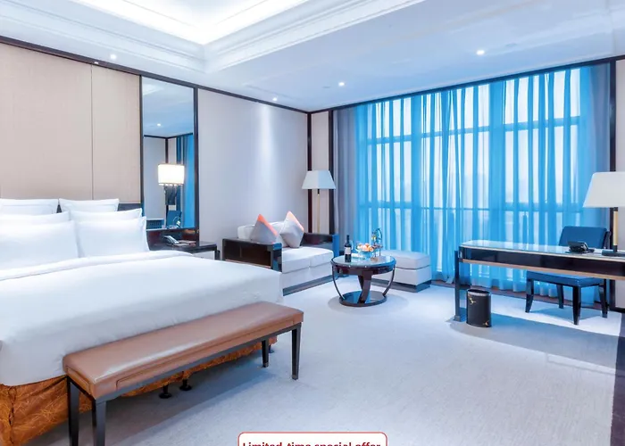 Henghe Selected S Design Hotel - Flagship Store Of Guangzhou Baiyun Railway Station International Convention Center--Reputation Preferred