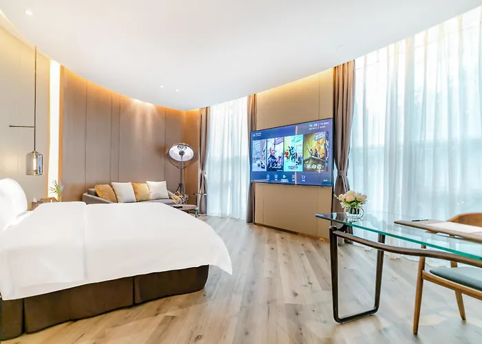 Guangzhou Huiju Hotel