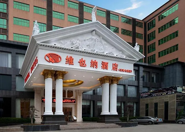 Vienna Hotel Guangzhou Huadu Sunac Cultural Tourism City Shiling