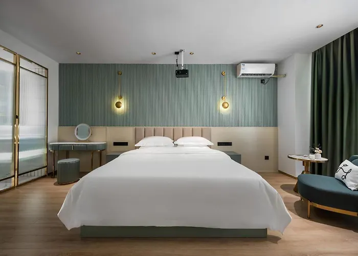 Locals Inn Guangzhou New Baiyun International Airport Airport Branch