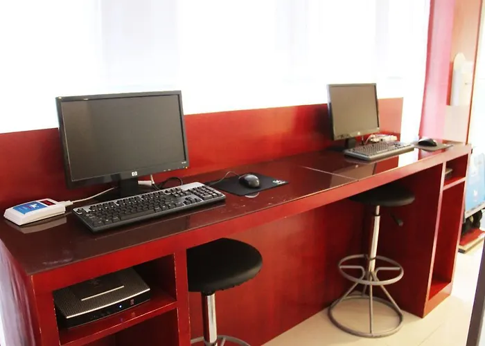 Hanting Express Guangzhou Yanzi Gang Branch
