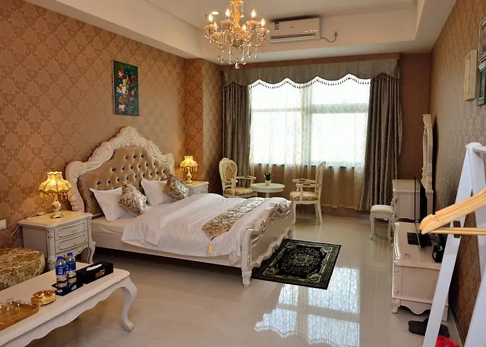 Moon Shine Apartment Hotel