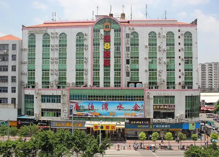 Super 8 Hotel Guangzhou Baiyun Airport Subway Station Inn