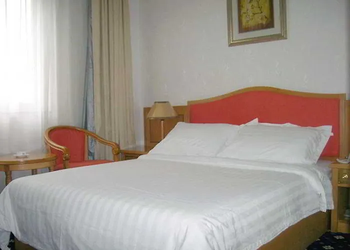 Chundu Business Hotel