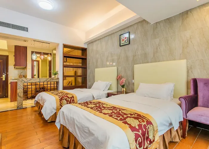 Grand Continental Apartment