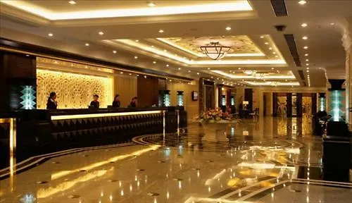 Agile Lakeview Hotel