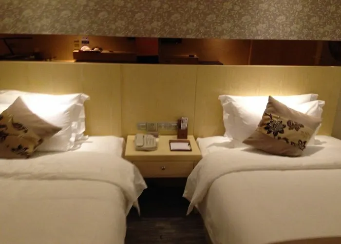 Paco Business Hotel Luogang Branch