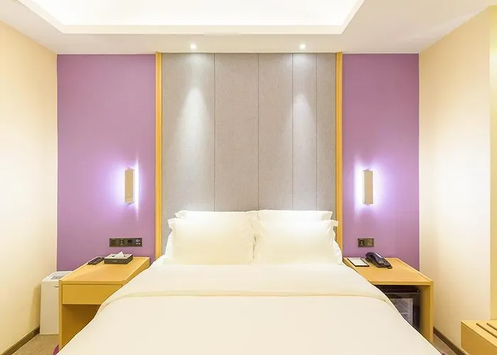 Lavande Hotel Yingbin Road Branch Xiajiao Metro Station Guangzhou