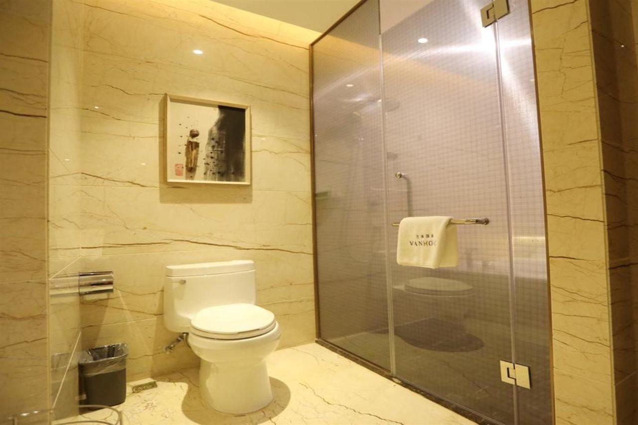 Vanhong Hotel