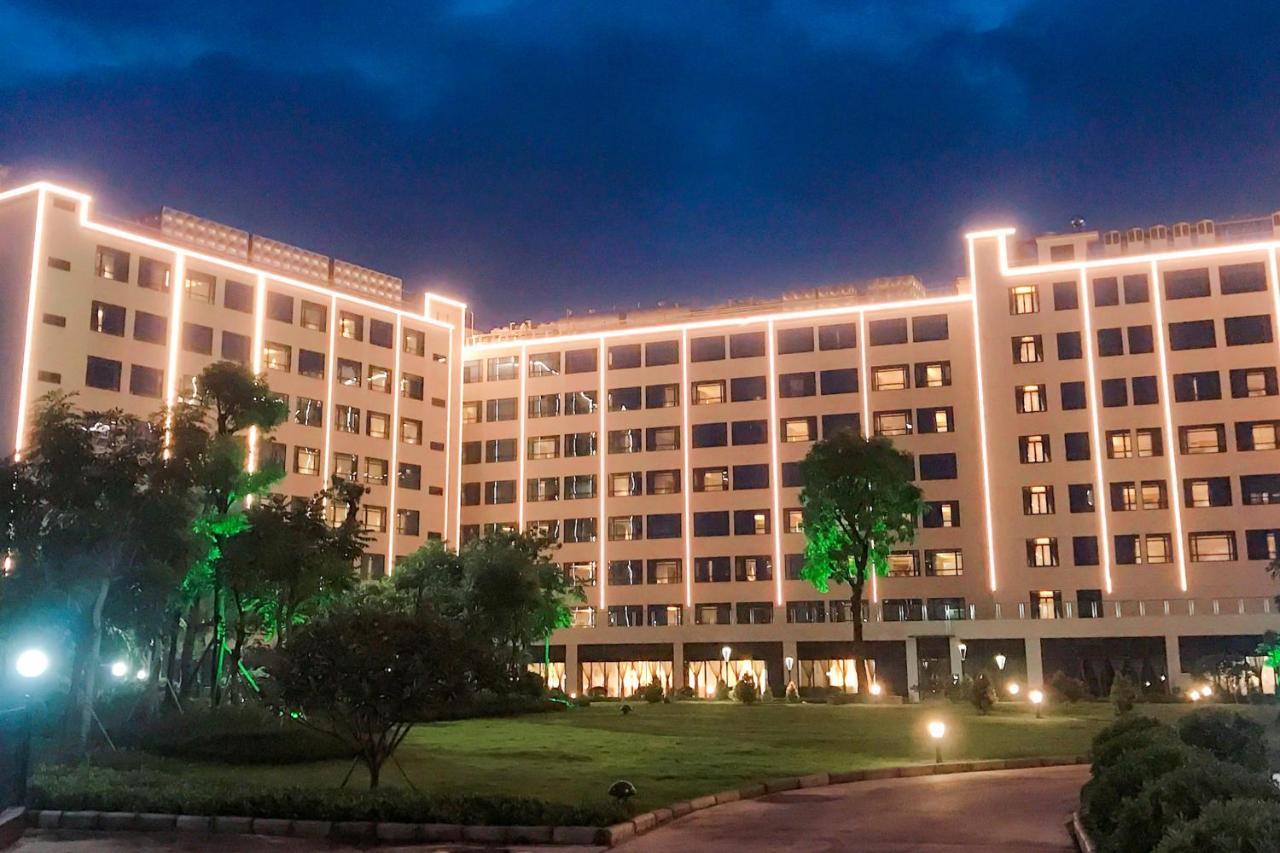 Southern Airlines Pearl Airport Hotel-canton Fair Free Shuttle Bus Guangzhou
