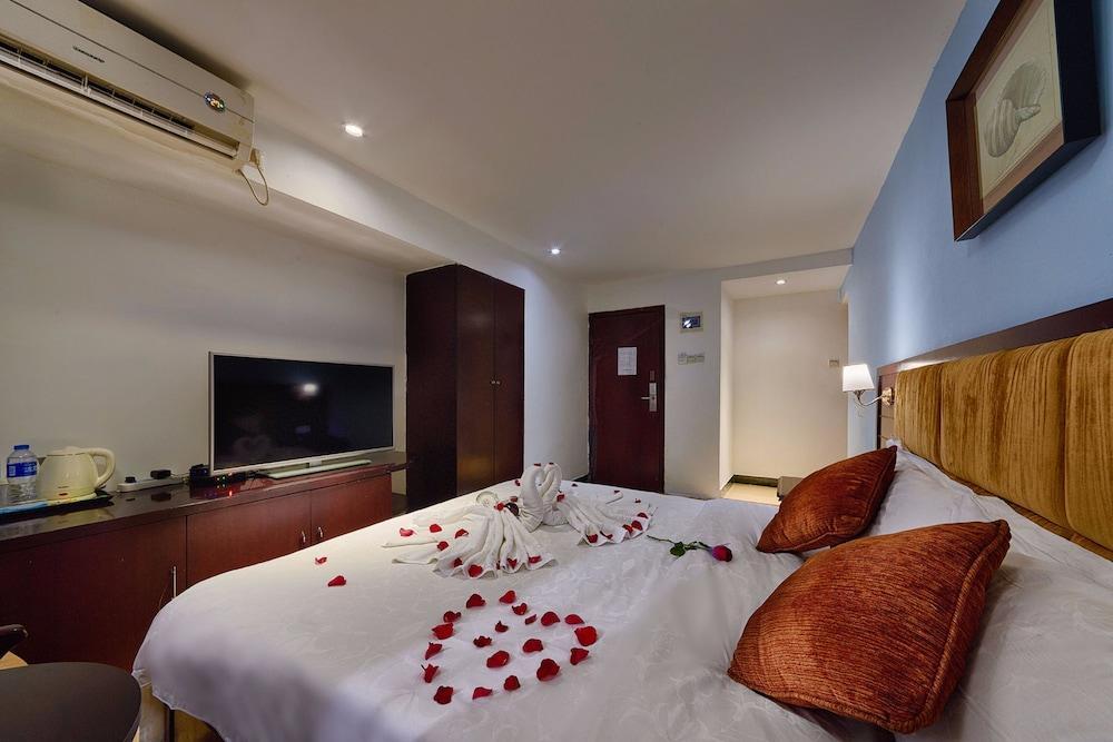 Kaiserdom Shangxiajiu Hotel 2*