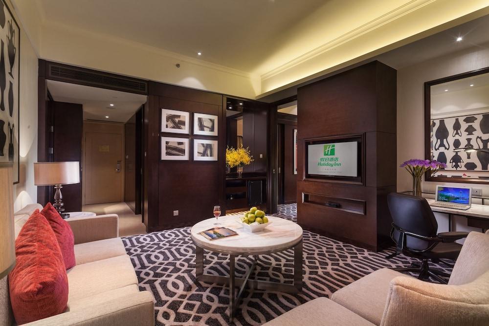 Hotel Airport Zone 4*
