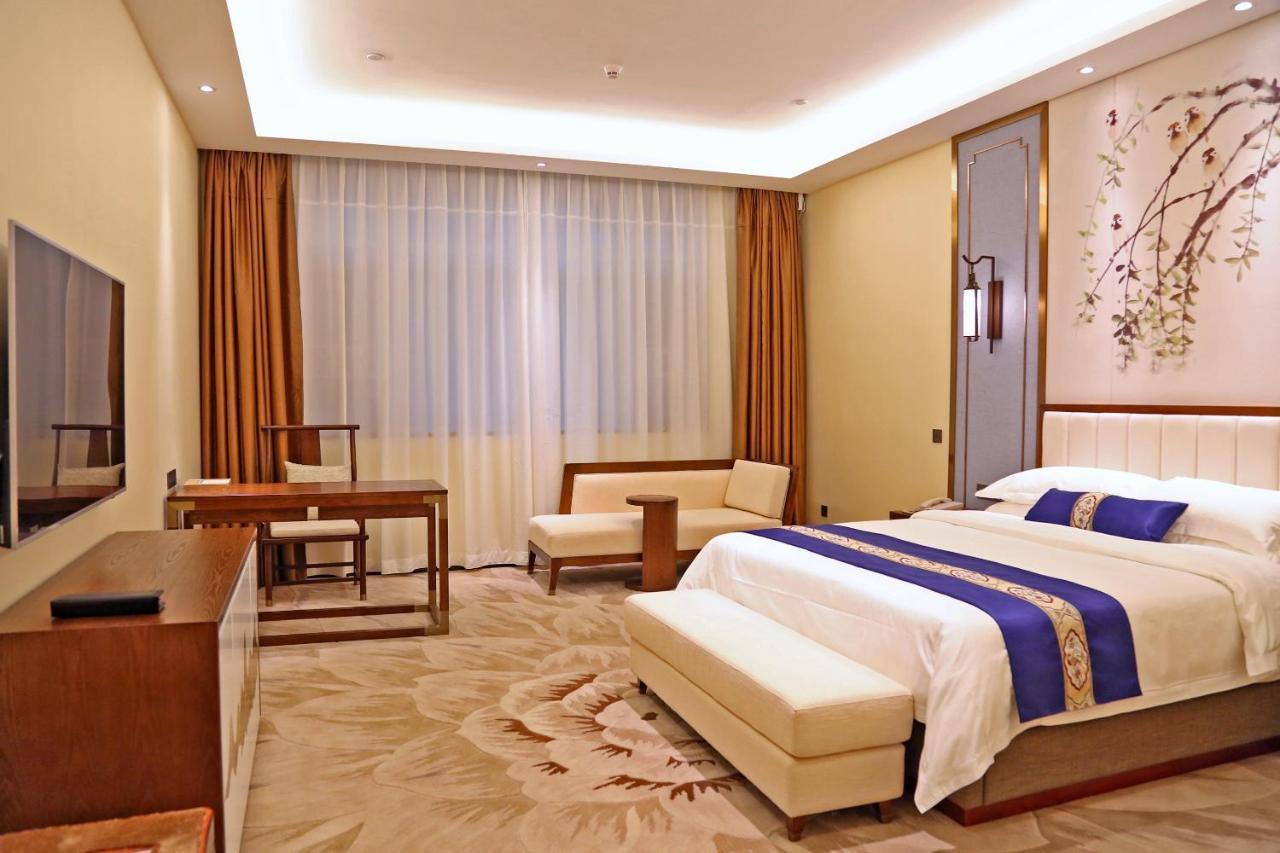 Hotel Guangdong Yingbin Hotel-free Fair Shuttle Bus Guangzhou