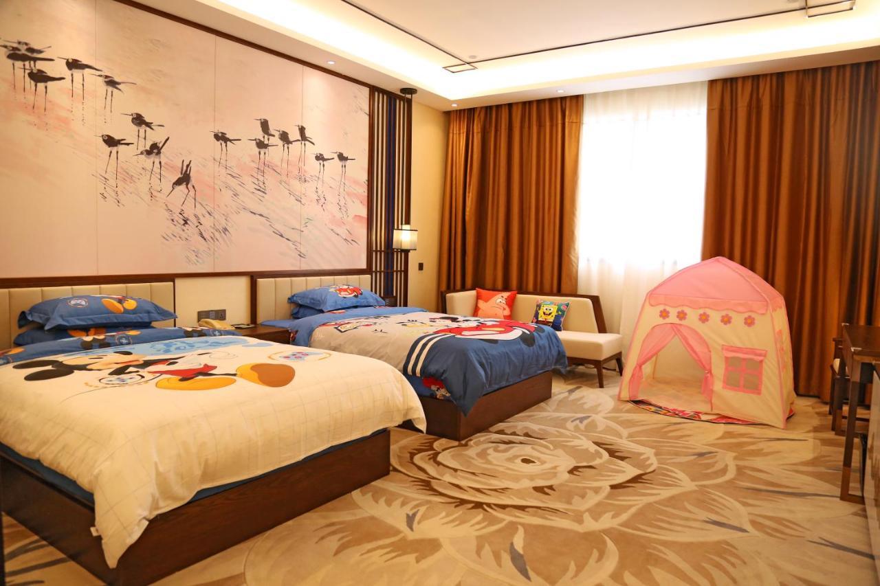 Guangdong Yingbin Hotel-free Fair Shuttle Bus 4*