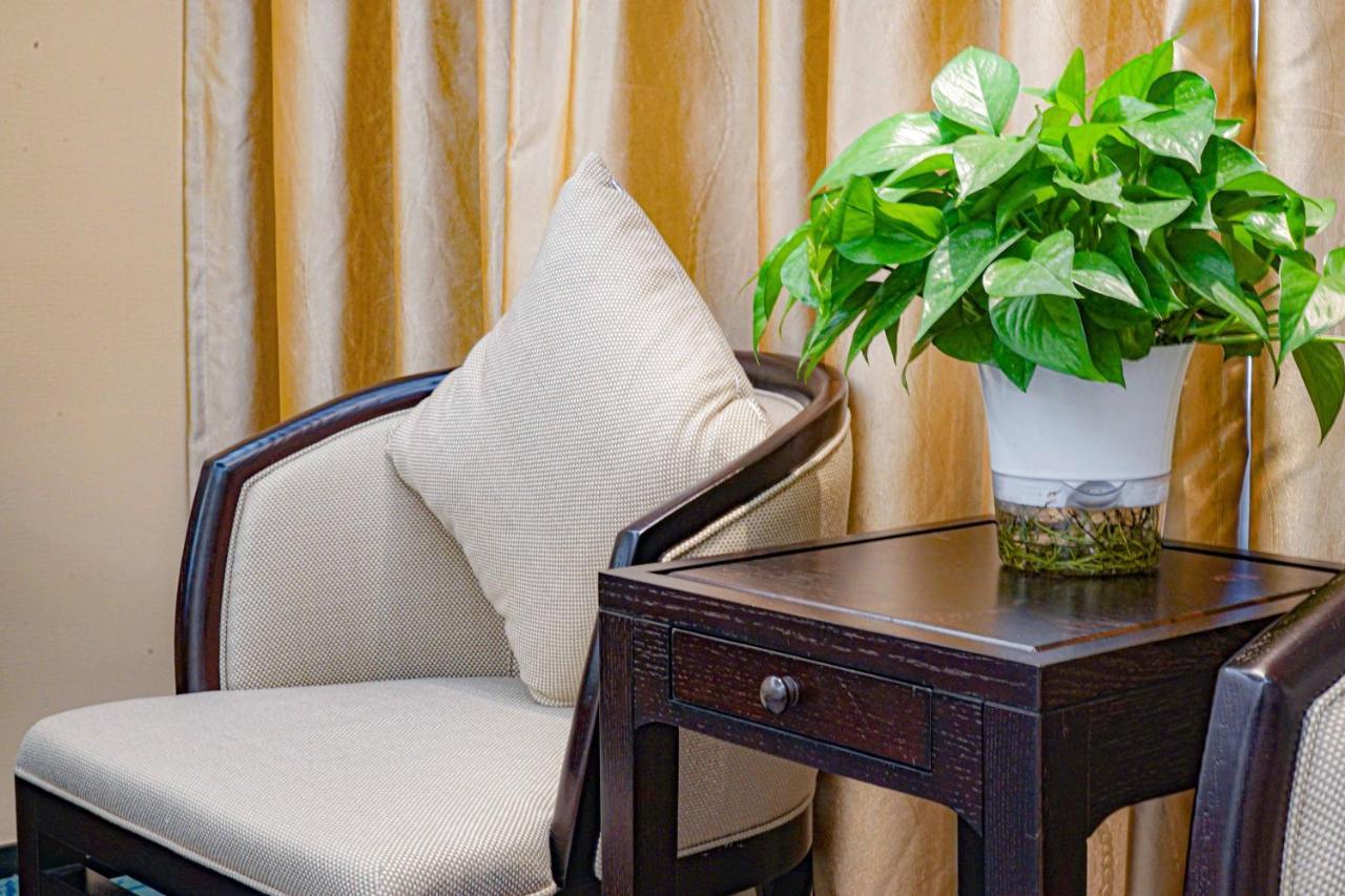 Guangdong Hotel-free Shuttle & Registration Counter Service During Fair Hotel
