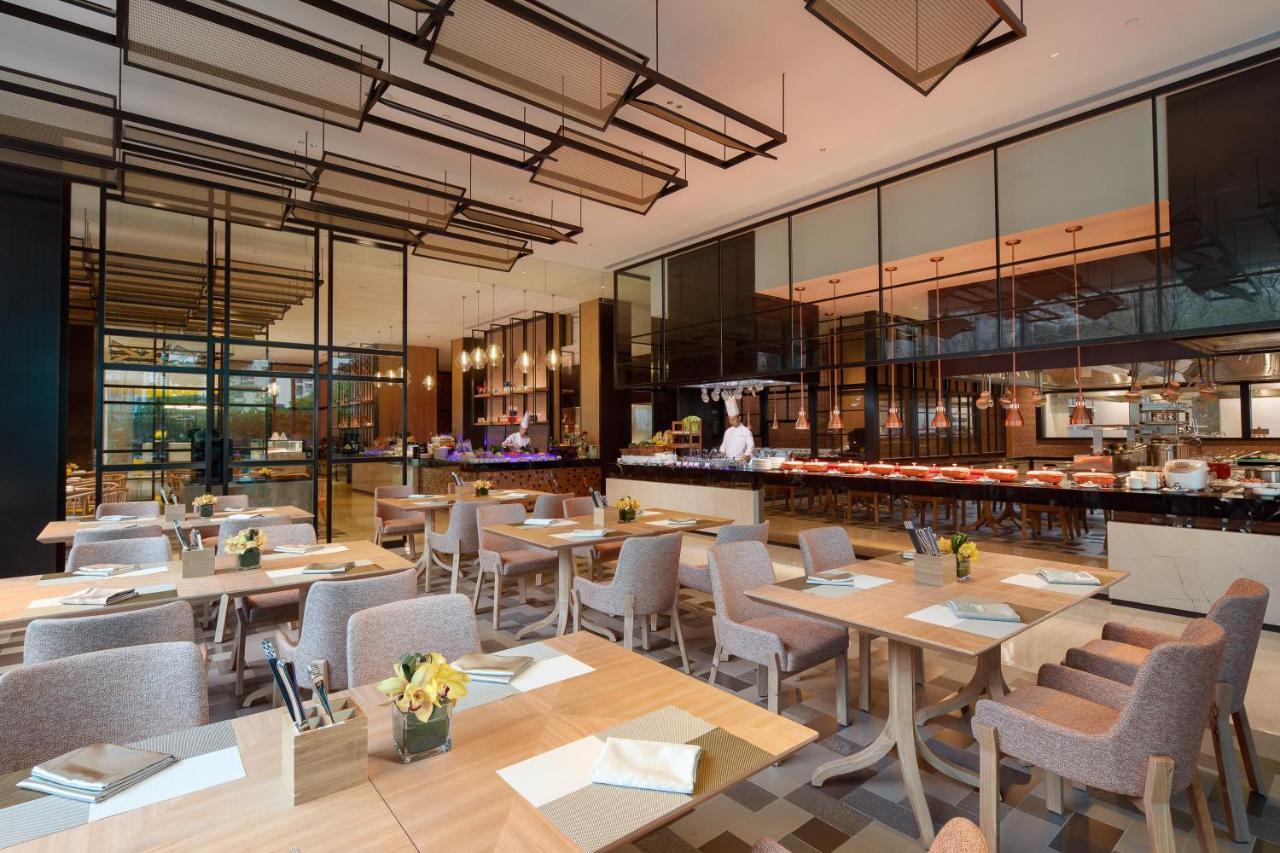 Crowne Plaza Foshan Nanhai - An Ihg -free Fair Shuttle Bus &live Music Performance Hotel Guangzhou